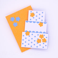 Load image into Gallery viewer, Floral Accent Wedding Cake Card and Envelope